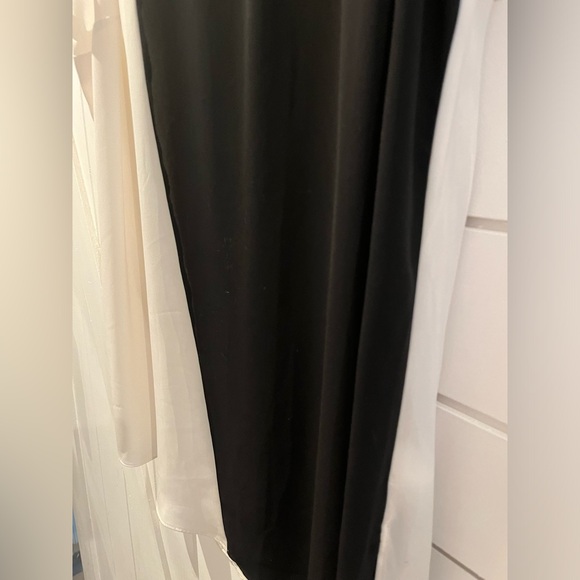 Michael Studio Collection Colorblock Asymmetrical Blouse - Picture 4 of 7